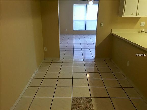 3rd image of 609 Casa Park East Ct