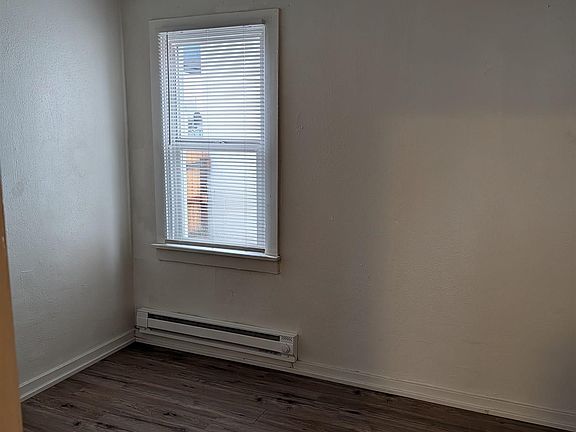 5th image of 388 SE 2nd St
