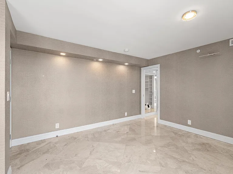 3901 S Flagler Dr #1002 — Photo 26
