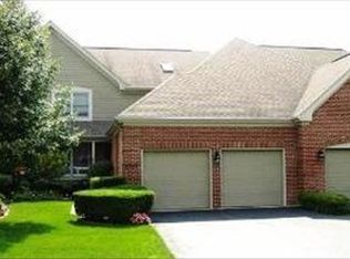 2104 Trowbridge Ct, Glenview, IL 60026