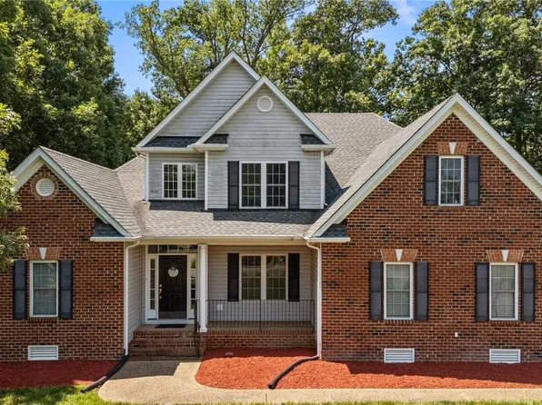 301 Enon Oaks Ln, Chester, VA 23836