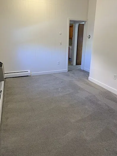 129 Pleasant St #7 — Photo 10