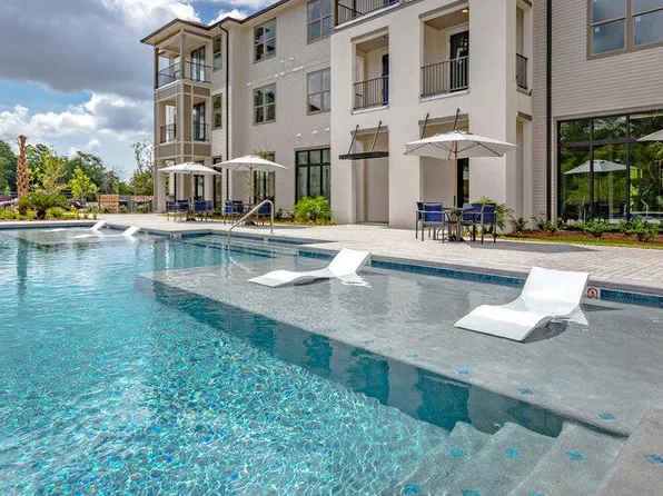 2501 Bienville Blvd, Ocean Springs, MS