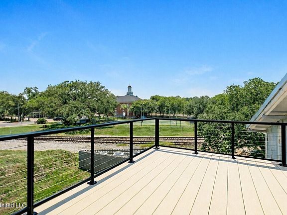 2nd image of 301 S Toulme St #202