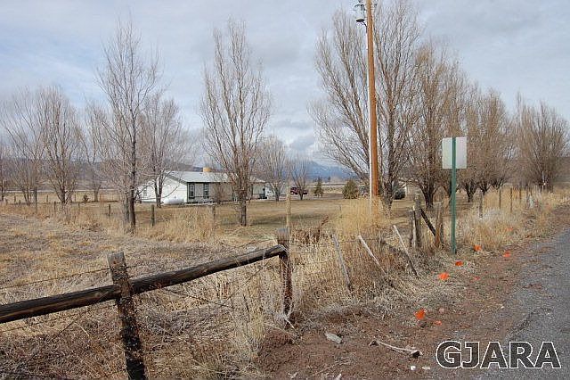 2nd image of 2185-45 1/2 Rd #101