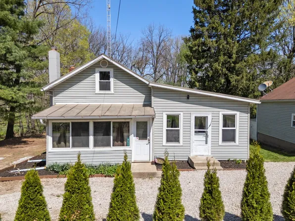 9177 Green Valley Rd, Mount Vernon, OH 43050