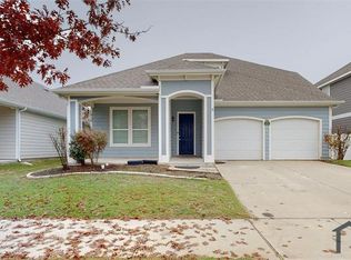 1220 Cardinal Way, Aubrey, TX 76227