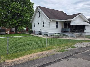 112 Fairview St, Elrama, PA 15038