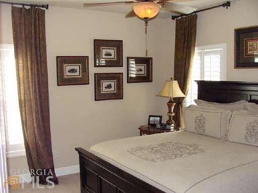 5th image of 4401 Baverton Dr