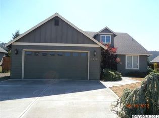 1358 Jodi Dr, Silverton, OR 97381