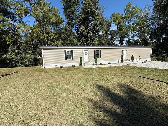 3rd image of 41 Lazy River Rd