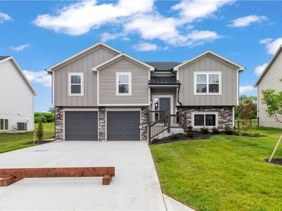 4109 SE Adams Dr, Blue Springs, MO, 64014