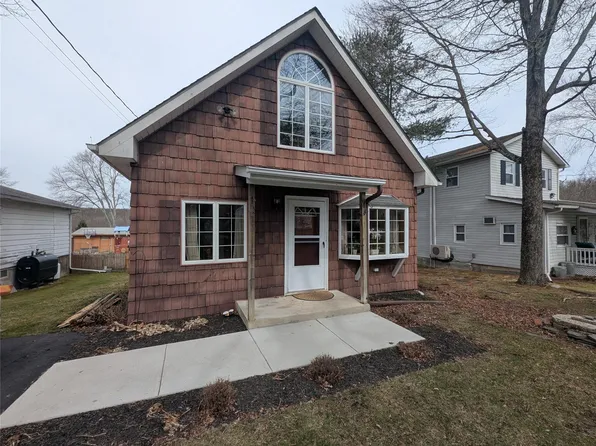 22 Sunset Trail, Pine Bush, NY 12566