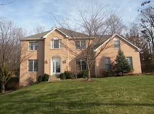 42 Lintel Dr, Mcmurray, PA 15317