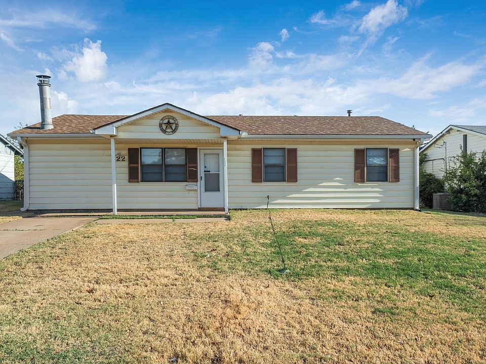 1st image of 122 N Glencoe Cir
