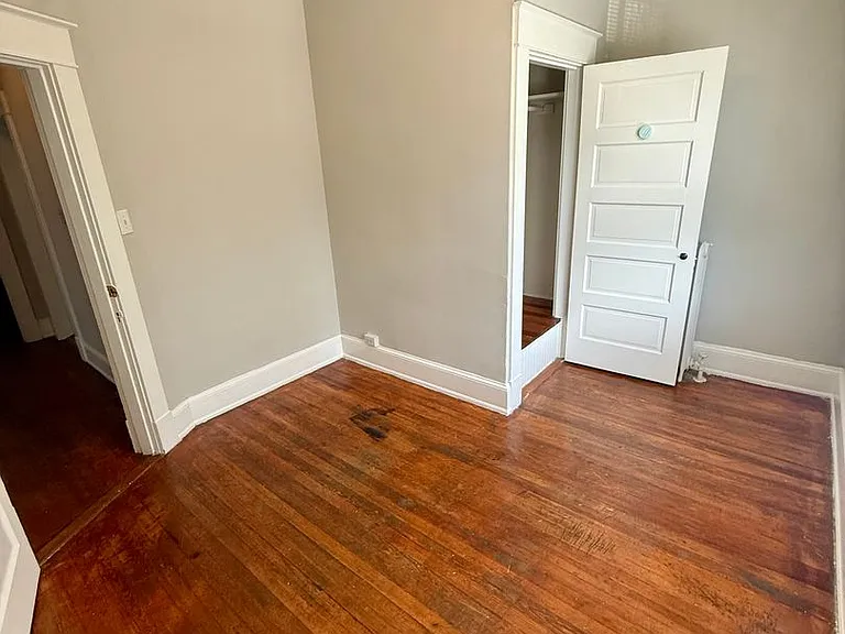 3310 Barton Ave — Photo 11