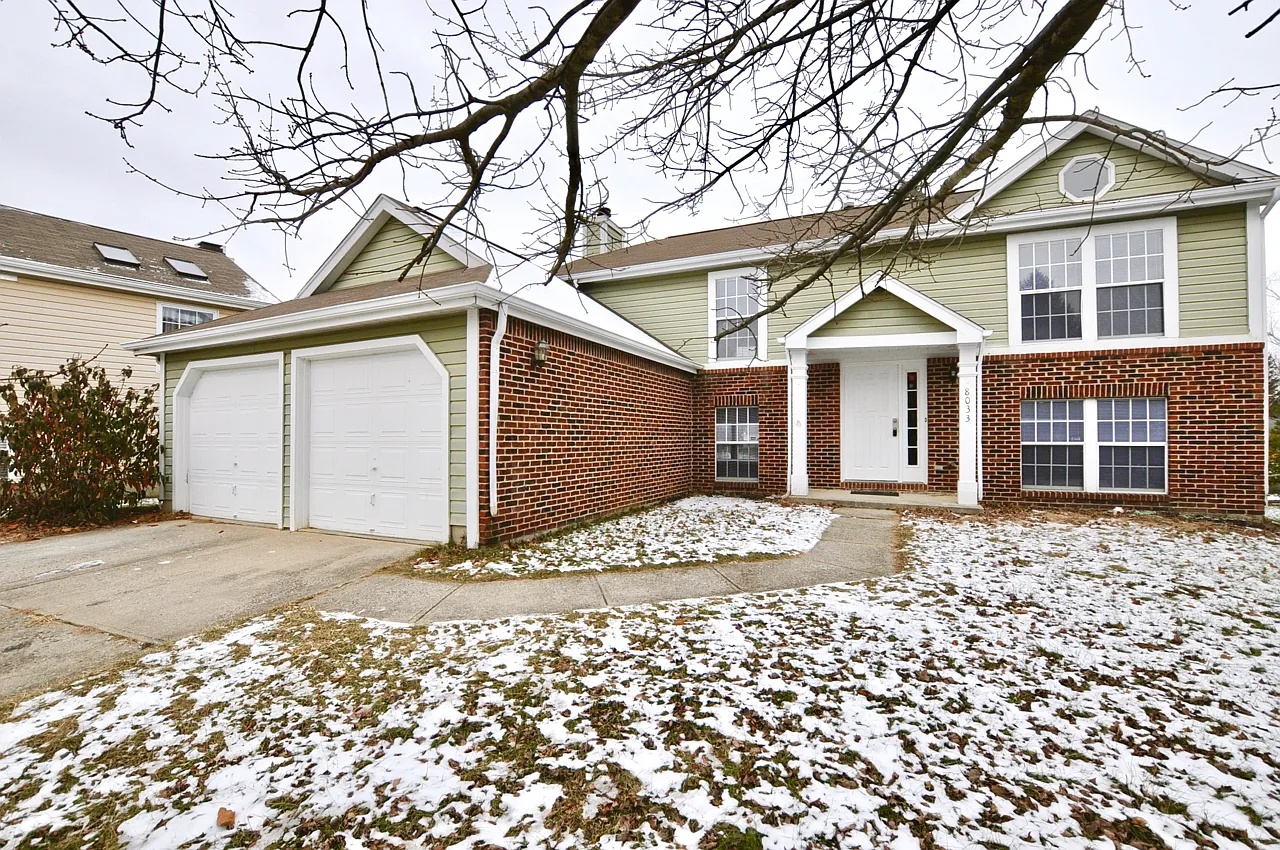8033 Cardinal Cv W photo 1