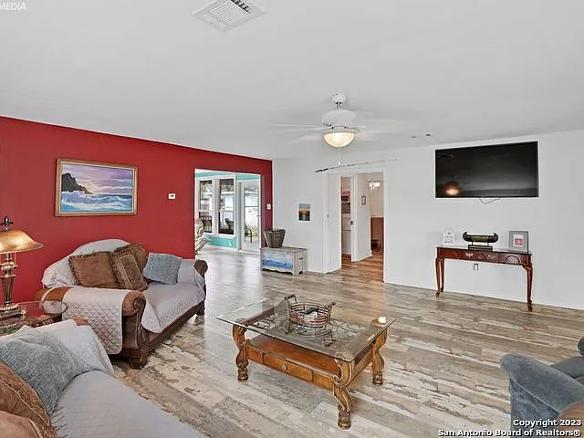 222 S 12th St — Photo 10