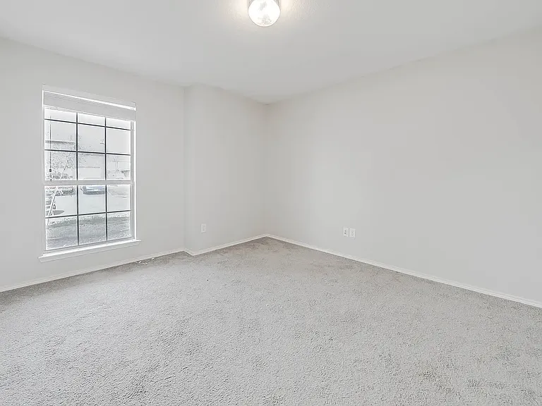 329 Highland Glen Dr — Photo 9