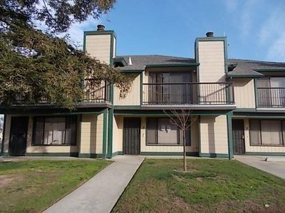 360 Capitola Pl UNIT 2, Porterville, CA, 93257