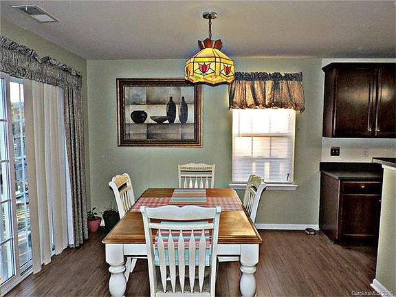 5th image of 10641 Mountain Springs Dr