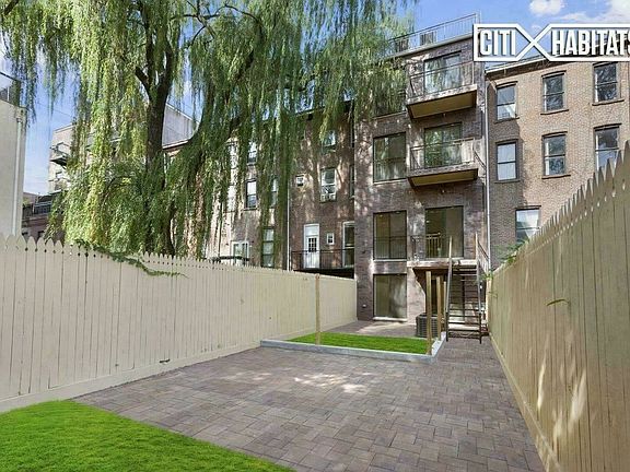 5th image of 2111 5th Ave APT 2