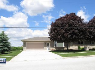 416 W Washington St, Valders, WI 54245
