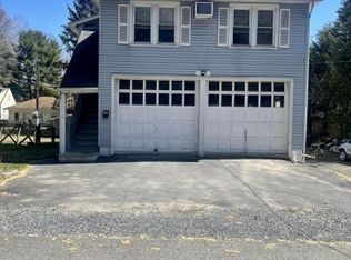 122 Myrtle St, Stroudsburg, PA 18360