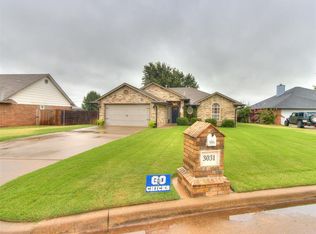 3031 Heatherwood Dr, Chickasha, OK 73018