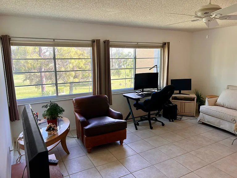 1086 Forest Lakes Dr #305 — Photo 6