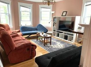 147 Brook St #2J, Brookline, MA 02445