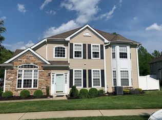 141 Shinnecock Dr, Manalapan, NJ 07726