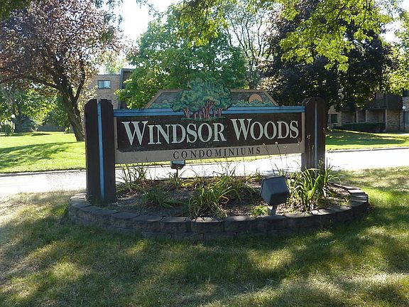 2nd image of 2638 N Windsor Dr Unit 204