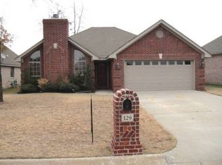 129 Sancerre Dr, Maumelle, AR 72113