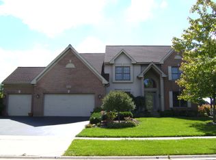 2011 Brindlewood Ln, Algonquin, IL 60102