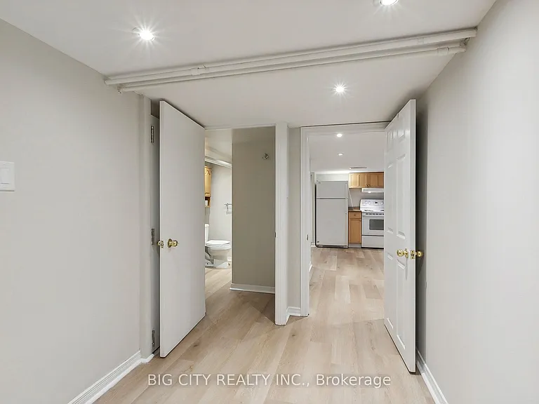 178 Douglas Ave #LOWER — Photo 13