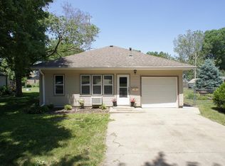 915 Cedar St, Webster City, IA 50595