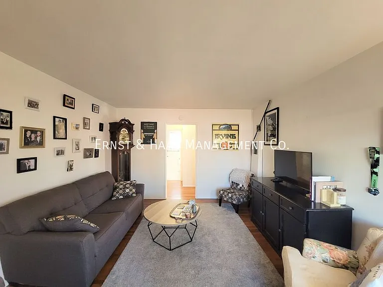 1023 E 1st St #8 — Photo 6