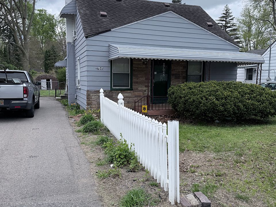 1st image of 27045 Shiawassee Rd