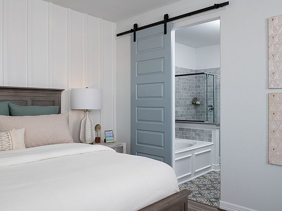 Sierra Vista - Hamilton Interior Image 5