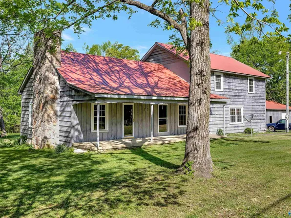 8347 County Road 17, Woodville, AL 35776