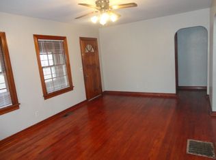 303 W 37th St, Anderson, IN 46013