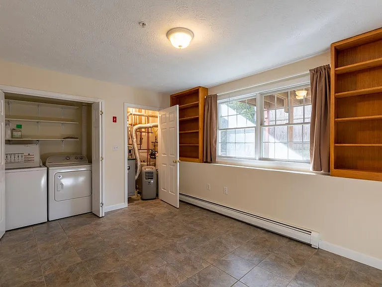 204 Washington St #3 — Photo 21