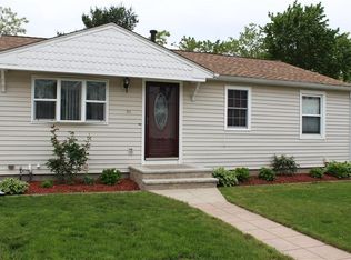 54 Lorraine St, Pawtucket, RI 02860