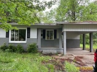 3941 Del Rosa Dr, Jackson, MS 39206