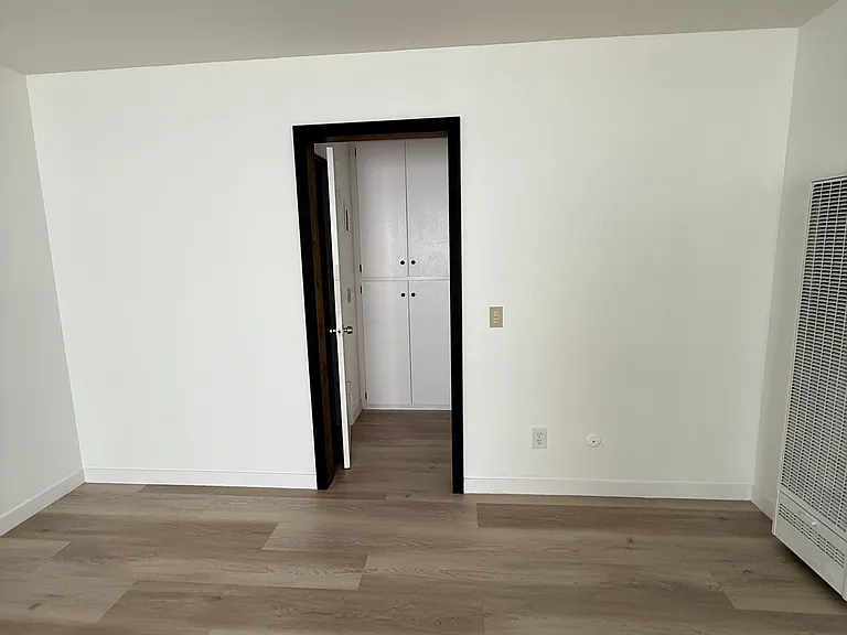 516 E Maple St #0 — Photo 1