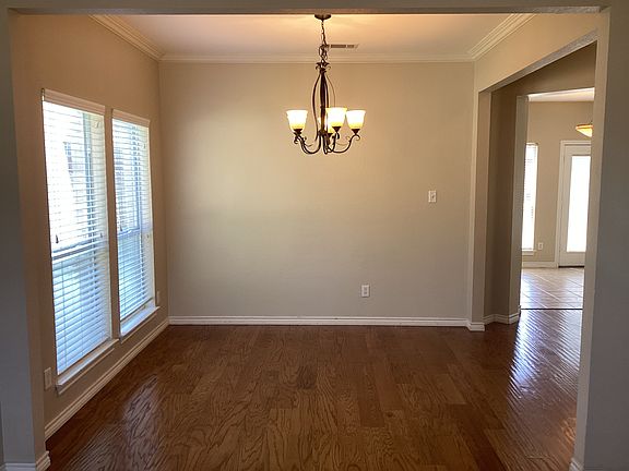 5th image of 5142 Lauren Ln
