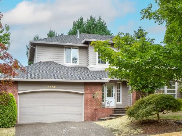 10781 SW Heron Cir, Beaverton, OR 97007