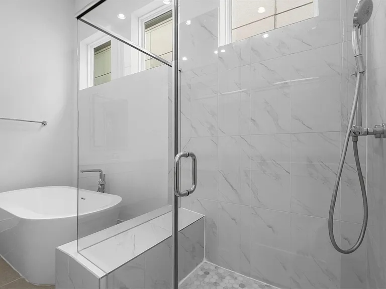 1211 Hickory St #E — Photo 13
