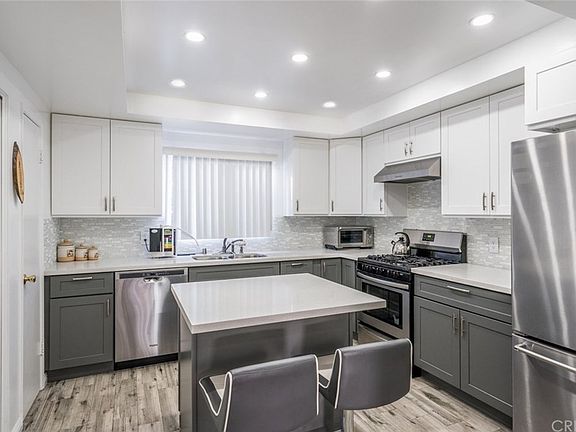 5th image of 5916 Whitsett Ave APT 3